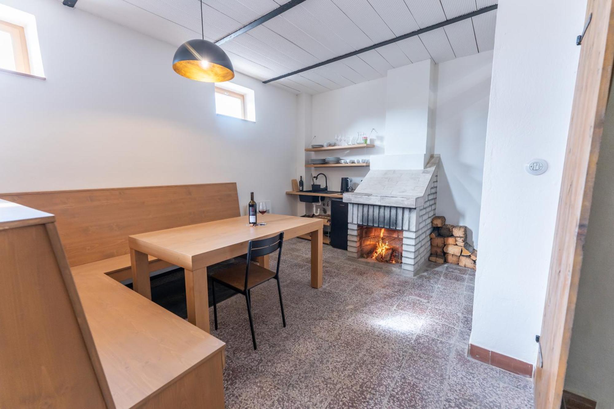 Ve Vinici Apartment Drnholec Exterior photo